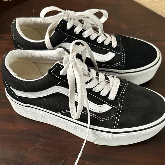 Vans Black and White Classic Plarform Sneakers - Picture 1 of 8